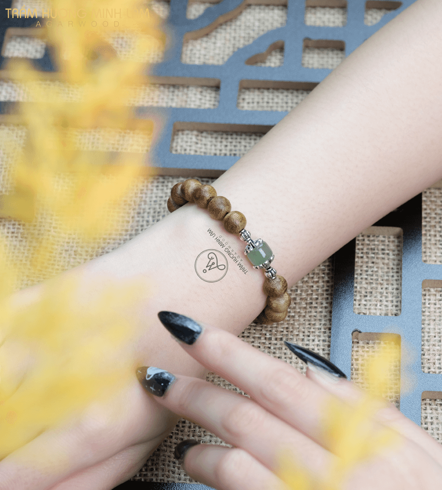 Vòng trầm hương đơn Nữ - Tặng Charm